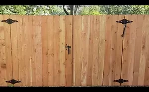 privacy-fence-walk-gates